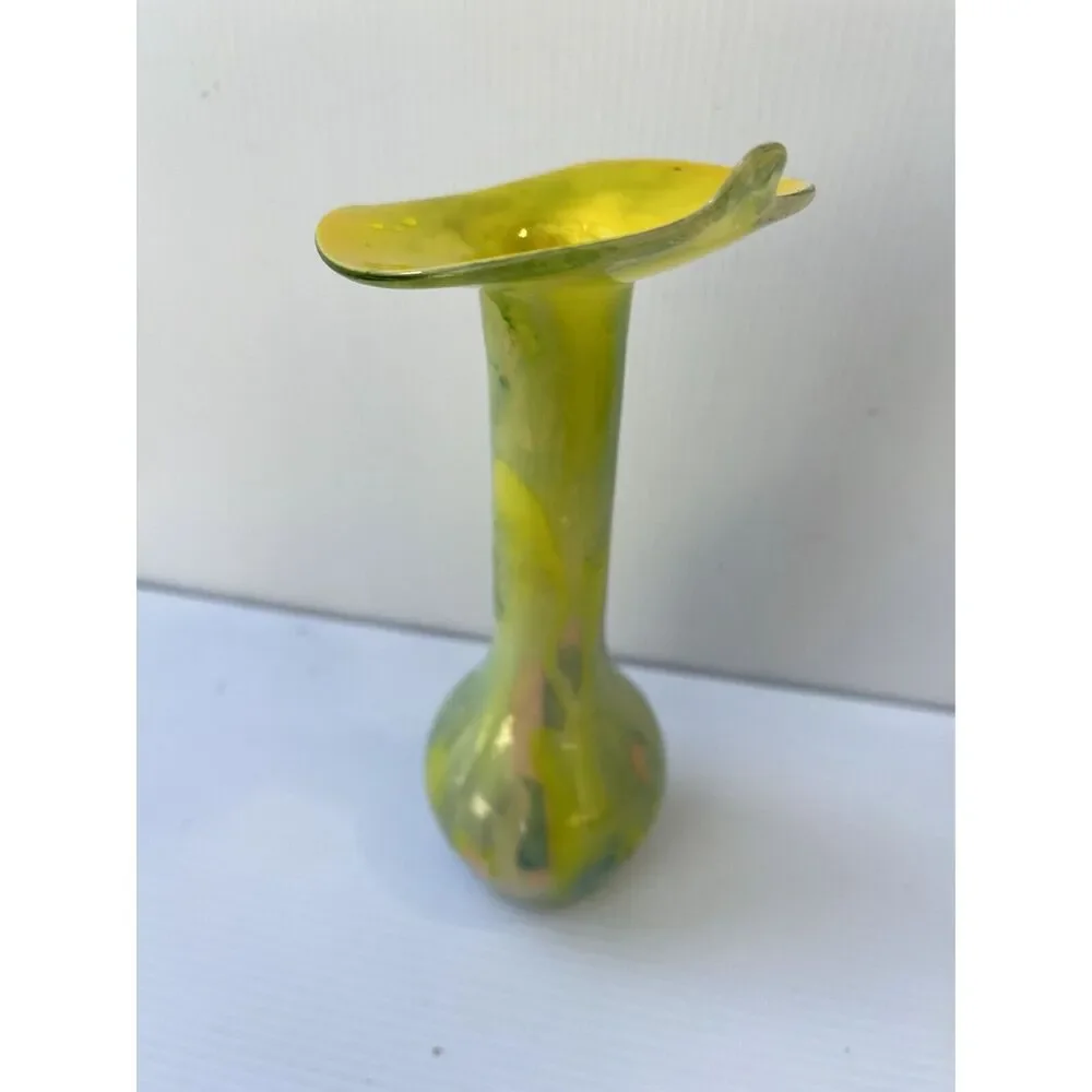 Bud Vase Jack in the Pulpit Vintage Yellow Green Hand Blown Art Glass
